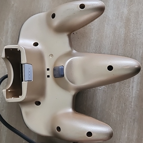 Nintendo 64 N64 Gold Controller Authentic OEM NUS-005 TESTED WORKS - Picture 10 of 10
